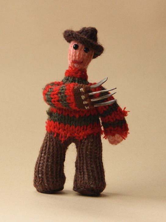 cakeyvoice-knitted-freddy